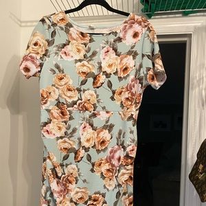 Floral maternity dress
